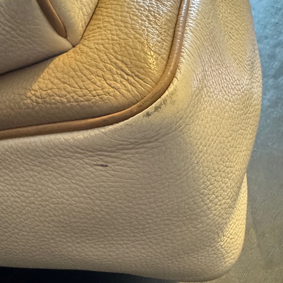 Coach Beige and Cream Women/Men's Backpack In Good Used Condition - Picture 9 of 16